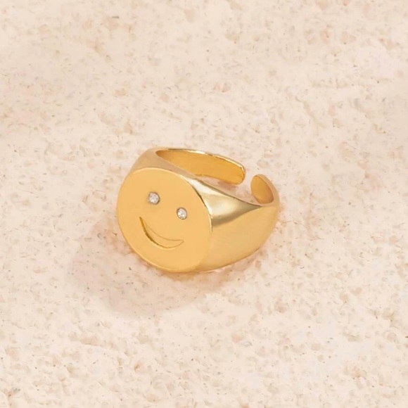 n e w |  smiley ring⭐️ - Picture 5 of 10